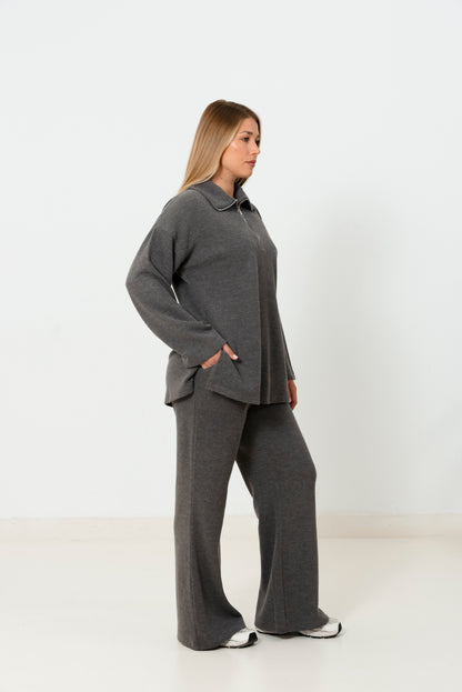 The daily set in grey