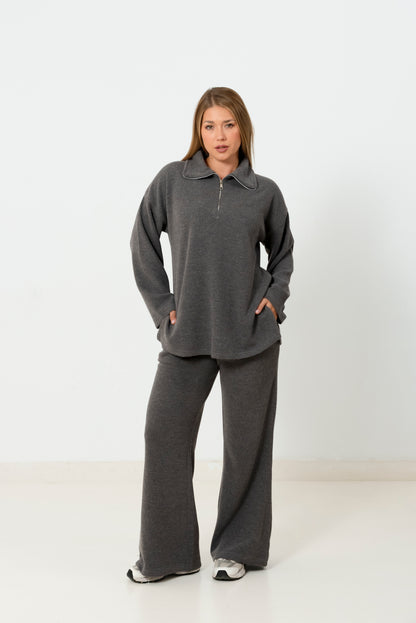 The daily set in grey