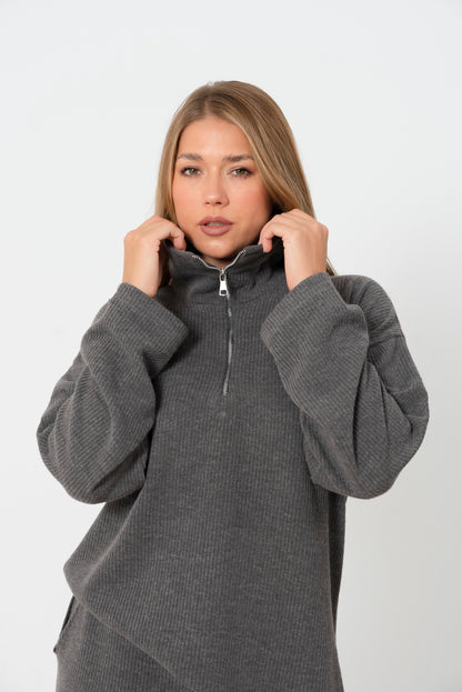 The daily set in grey