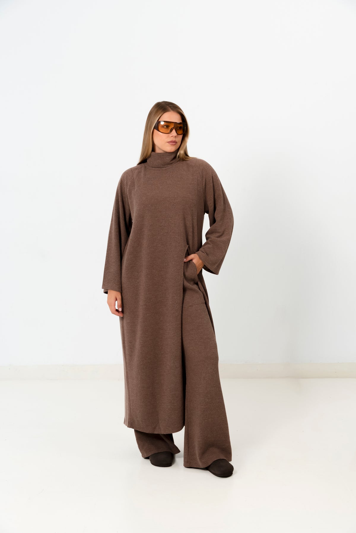 La muse set in Brown