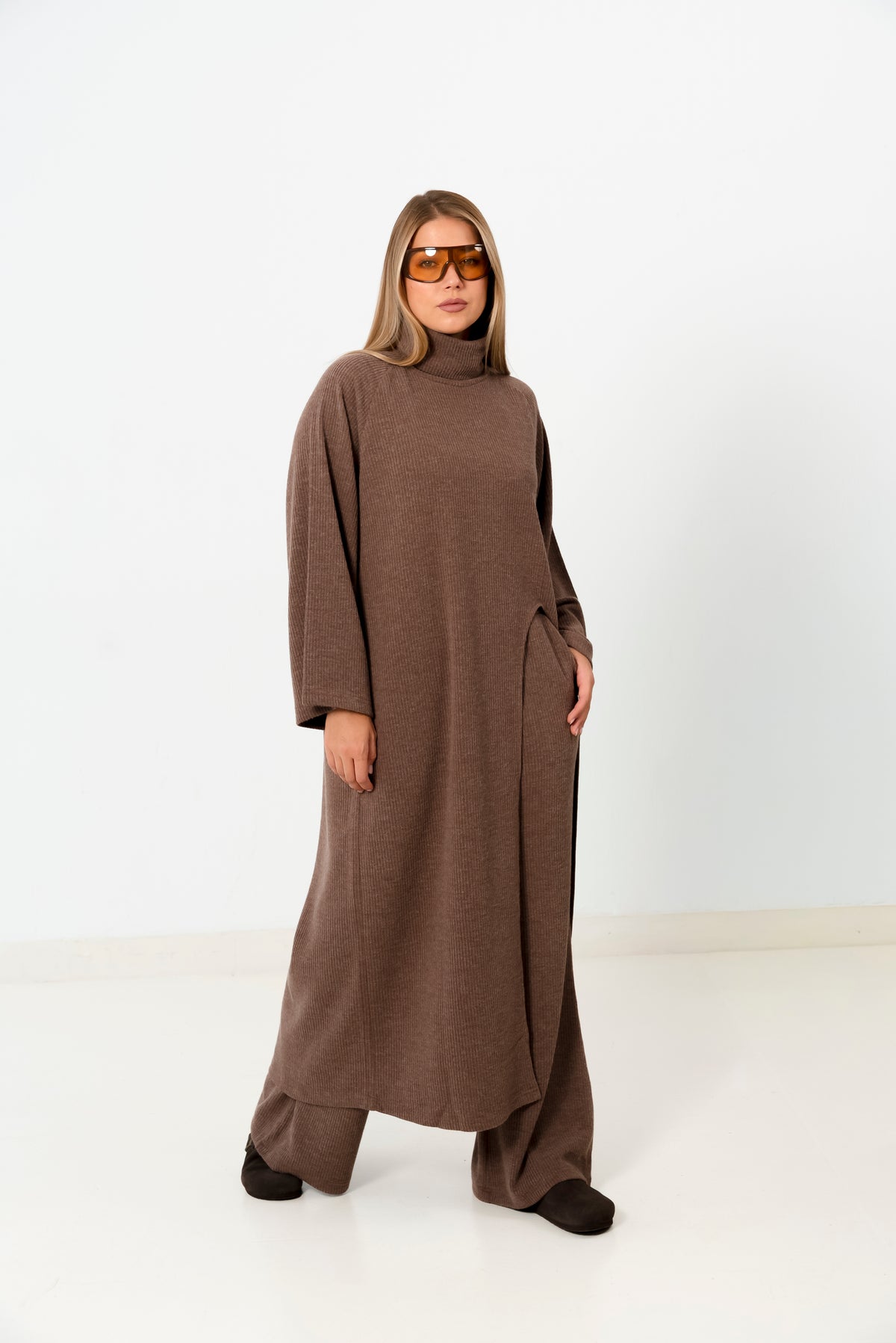 La muse set in Brown