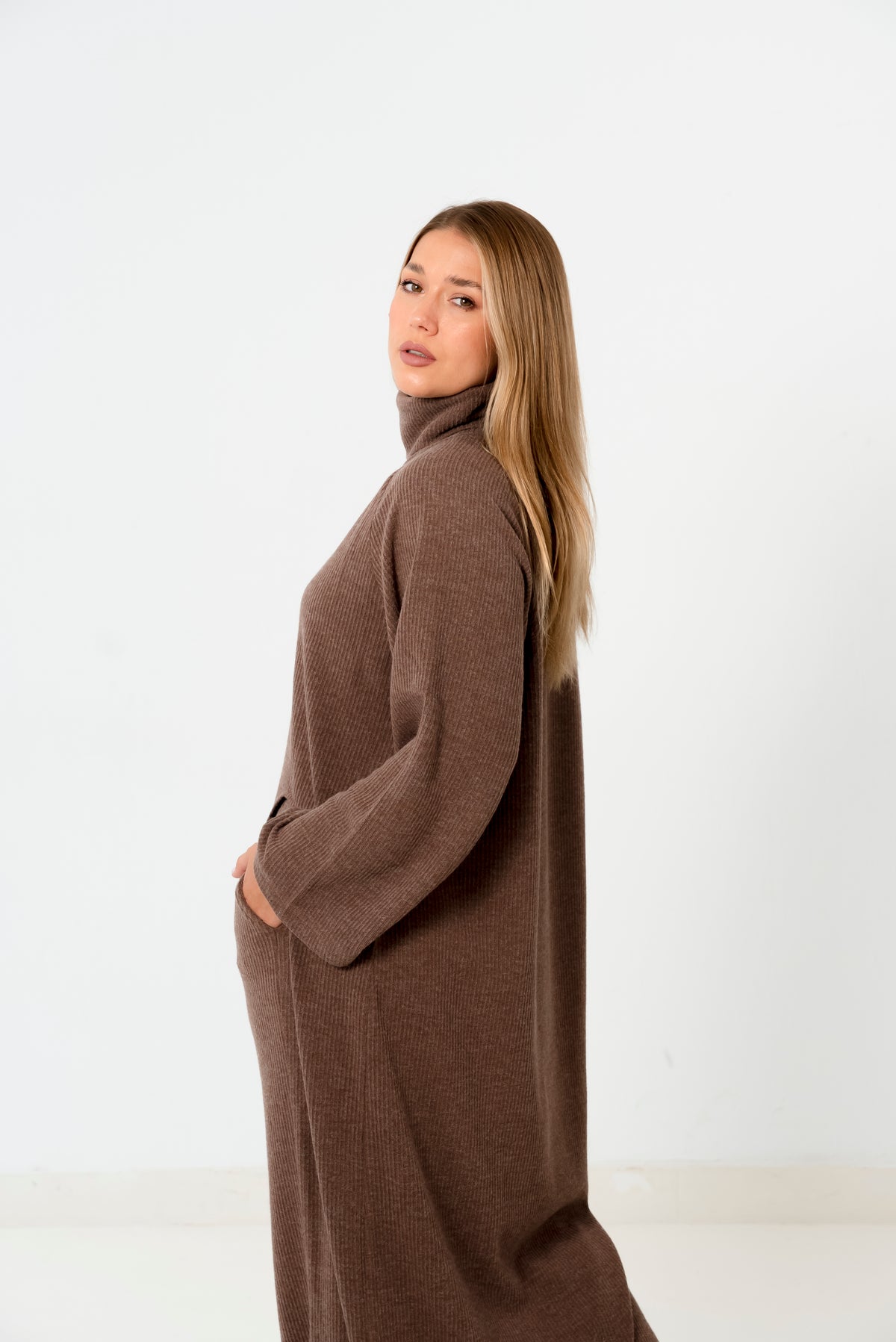 La muse set in Brown