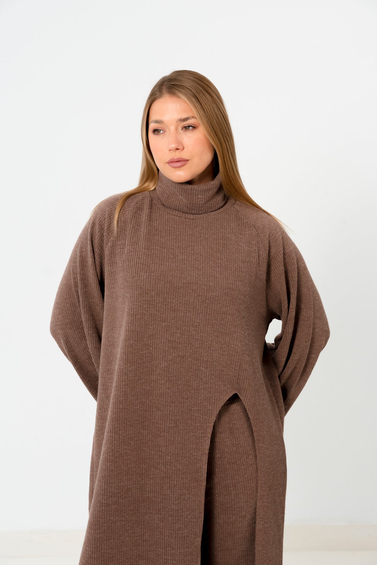 La muse set in Brown