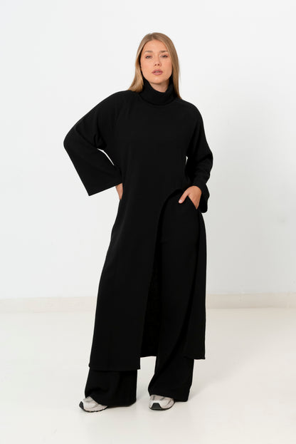 La muse set in Black