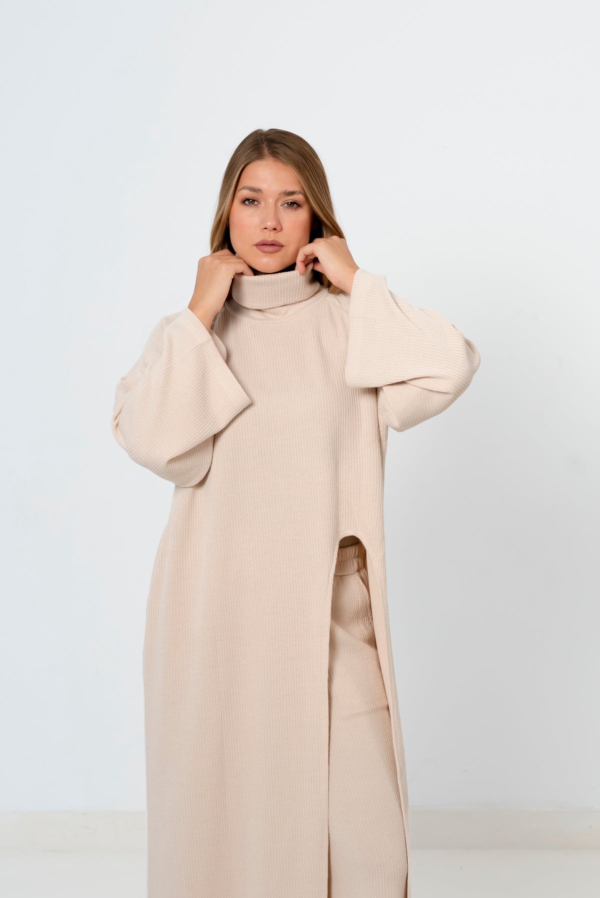 La muse set in Beige