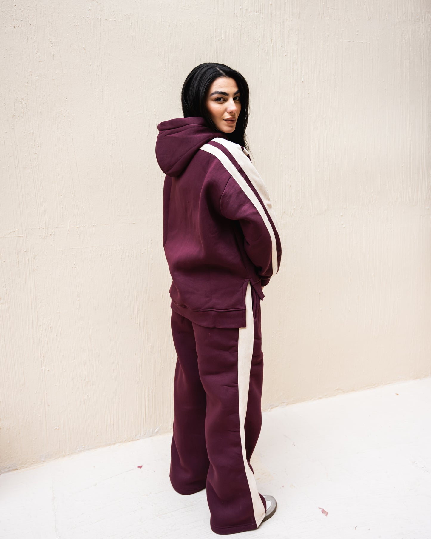 Suede touch set in burgundy