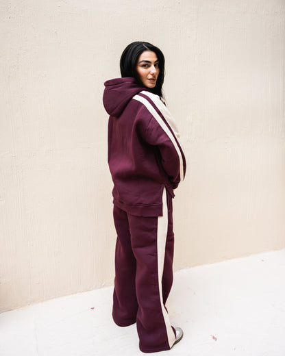 Suede touch set in burgundy