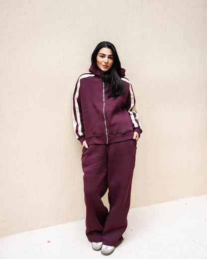 Suede touch set in burgundy